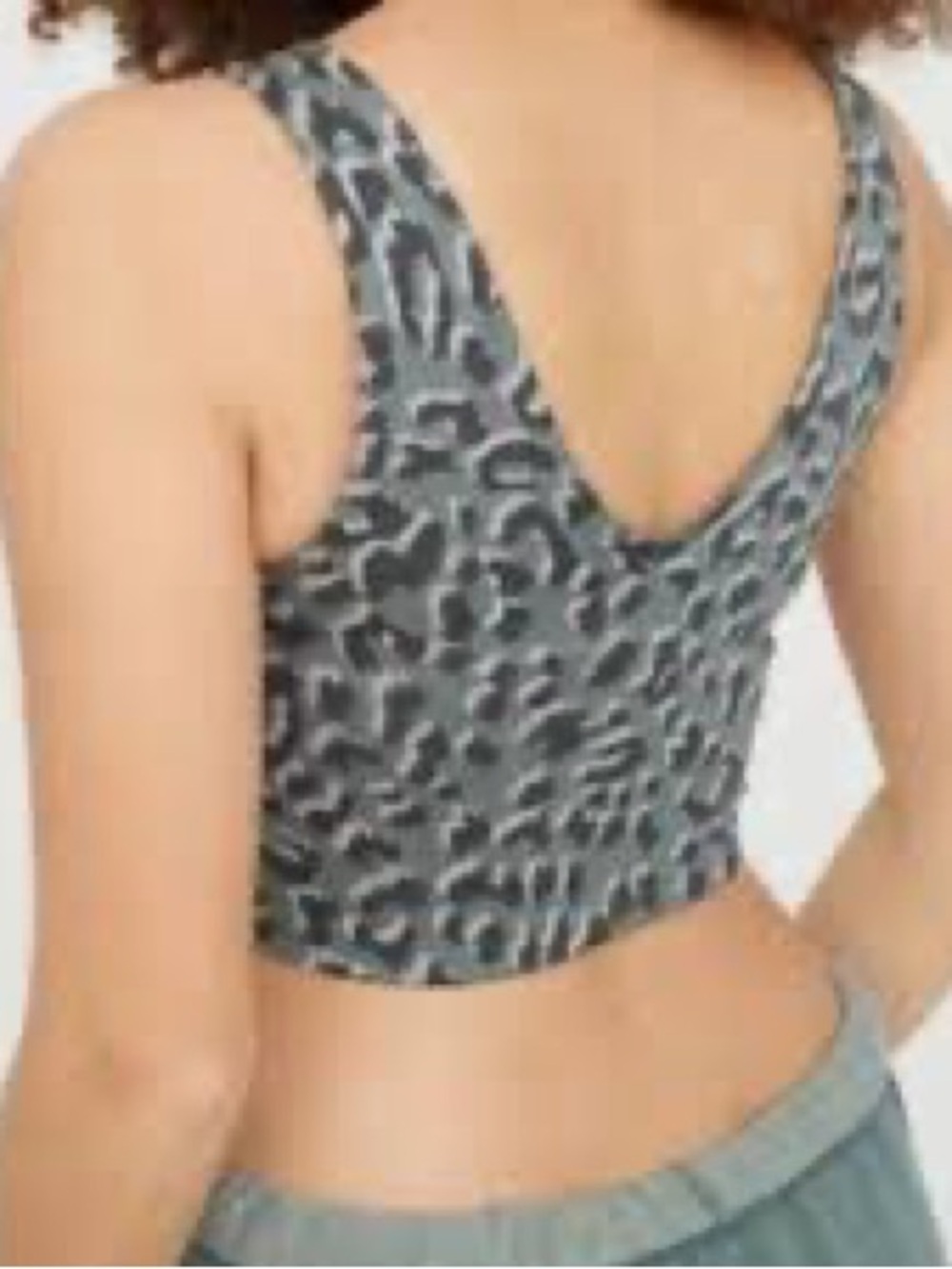 Offline by aerie Recharge Green Leopard Print V-Neck Sports Bra M